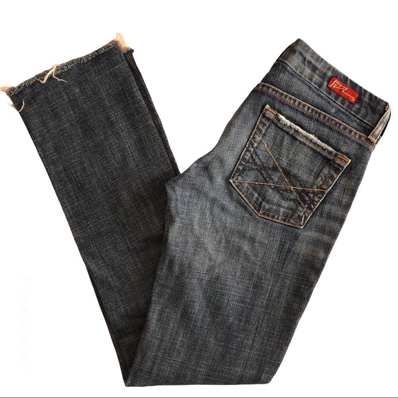 Citizens Of Humanity Denim - CITIZENS OF HUMANITY low waist straight leg Brigitte #014 Distressed raw hem